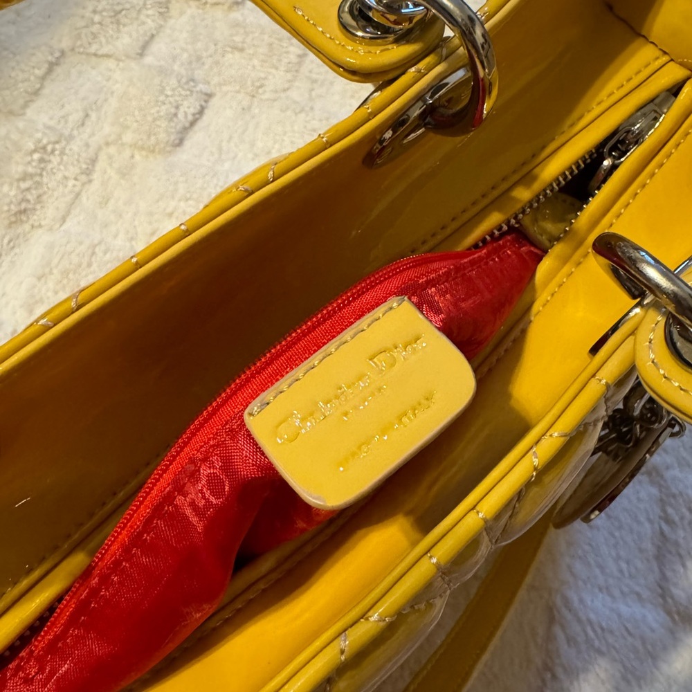 Dior Lady Dior Large Yellow Patent Leather - Picture 9 of 16